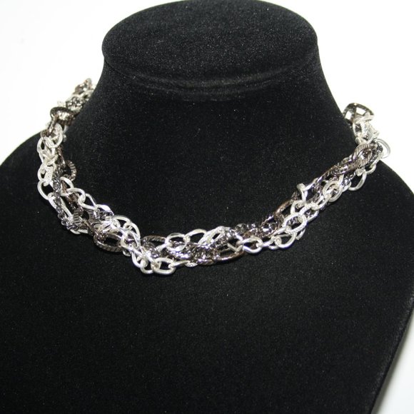Beautiful silver and gunmetal chain necklace 15-17" - Picture 1 of 5